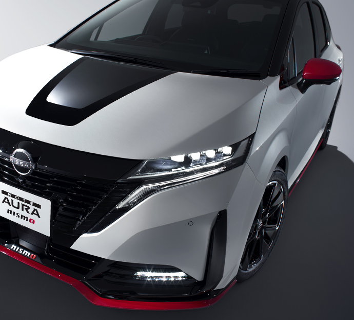 日産 オーラ Aura コンパクトカー 価格 グレード Nismo