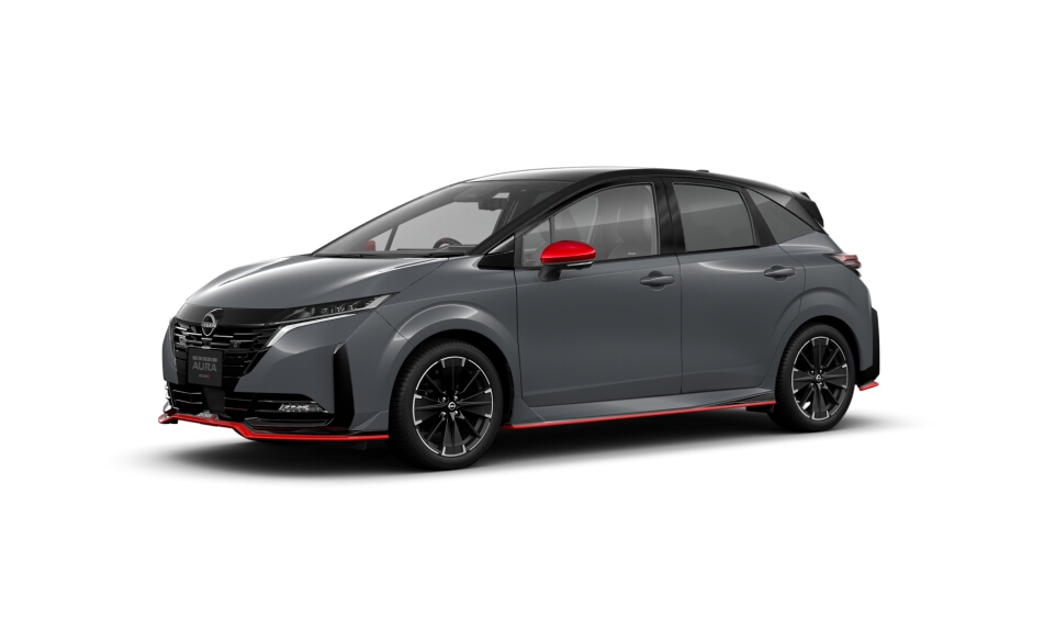 日産：オーラ [ AURA ] コンパクトカー | グレード間比較