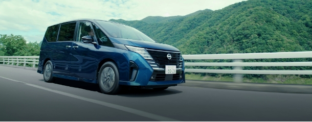 NISSAN SERENA WEBカタログ