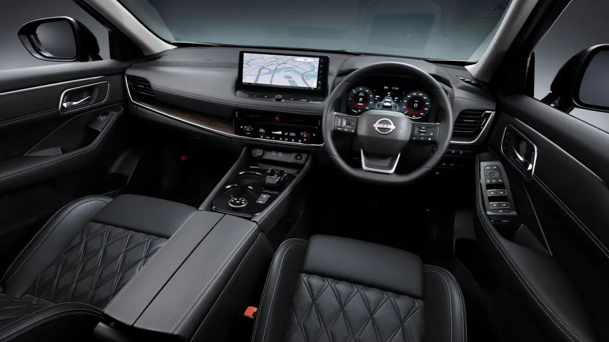 日産：エクストレイル [ X-TRAIL ] SUV｜室内